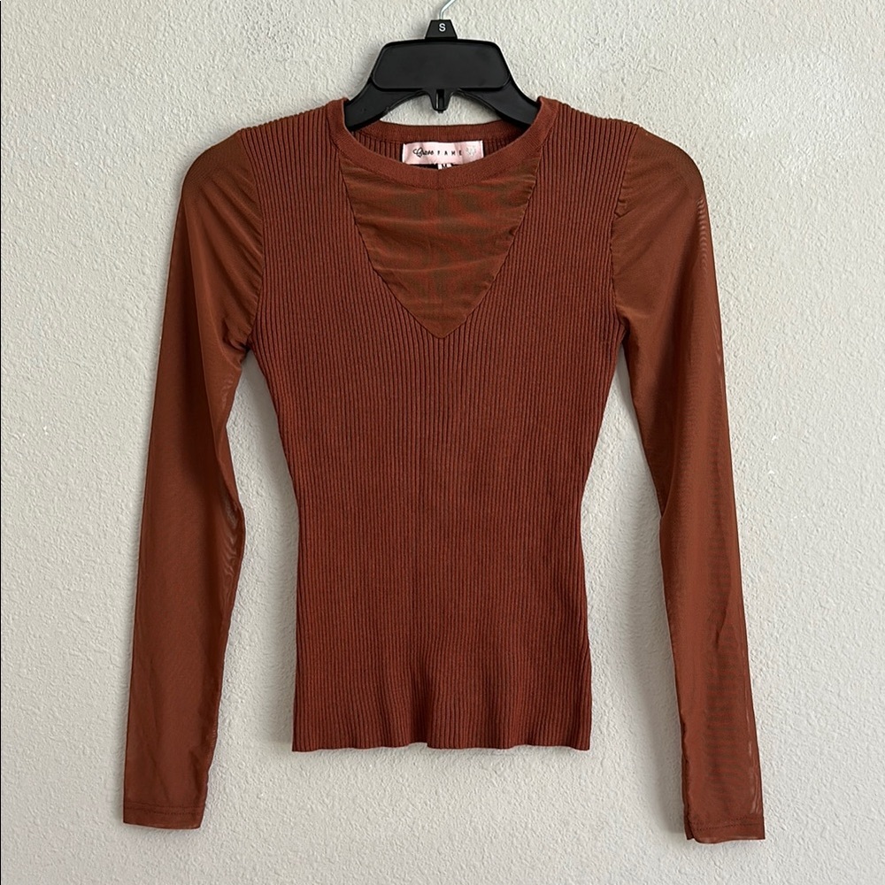 Grave fame mesh sleeve top medium